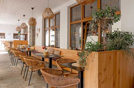 Štilec Restaurant, Terrace