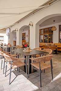 Štilec Restaurant, Terrace